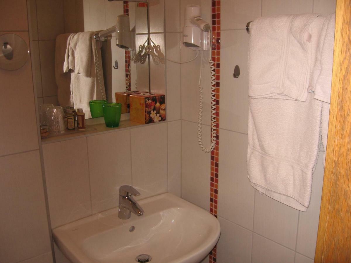 Pension Haus Ursula كوبلنس المظهر الخارجي الصورة